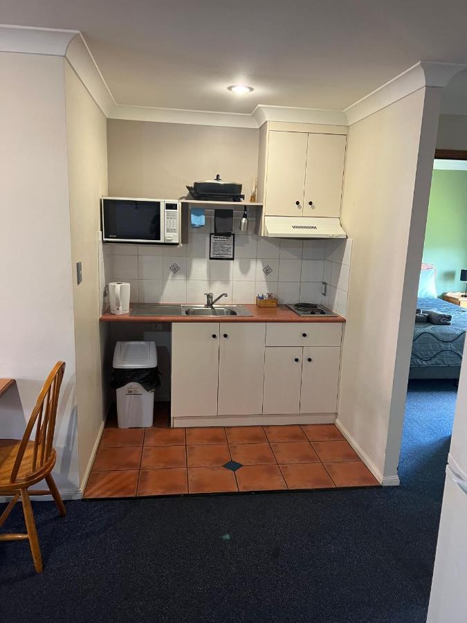 Asters On James Motor Inn Toowoomba Exterior foto