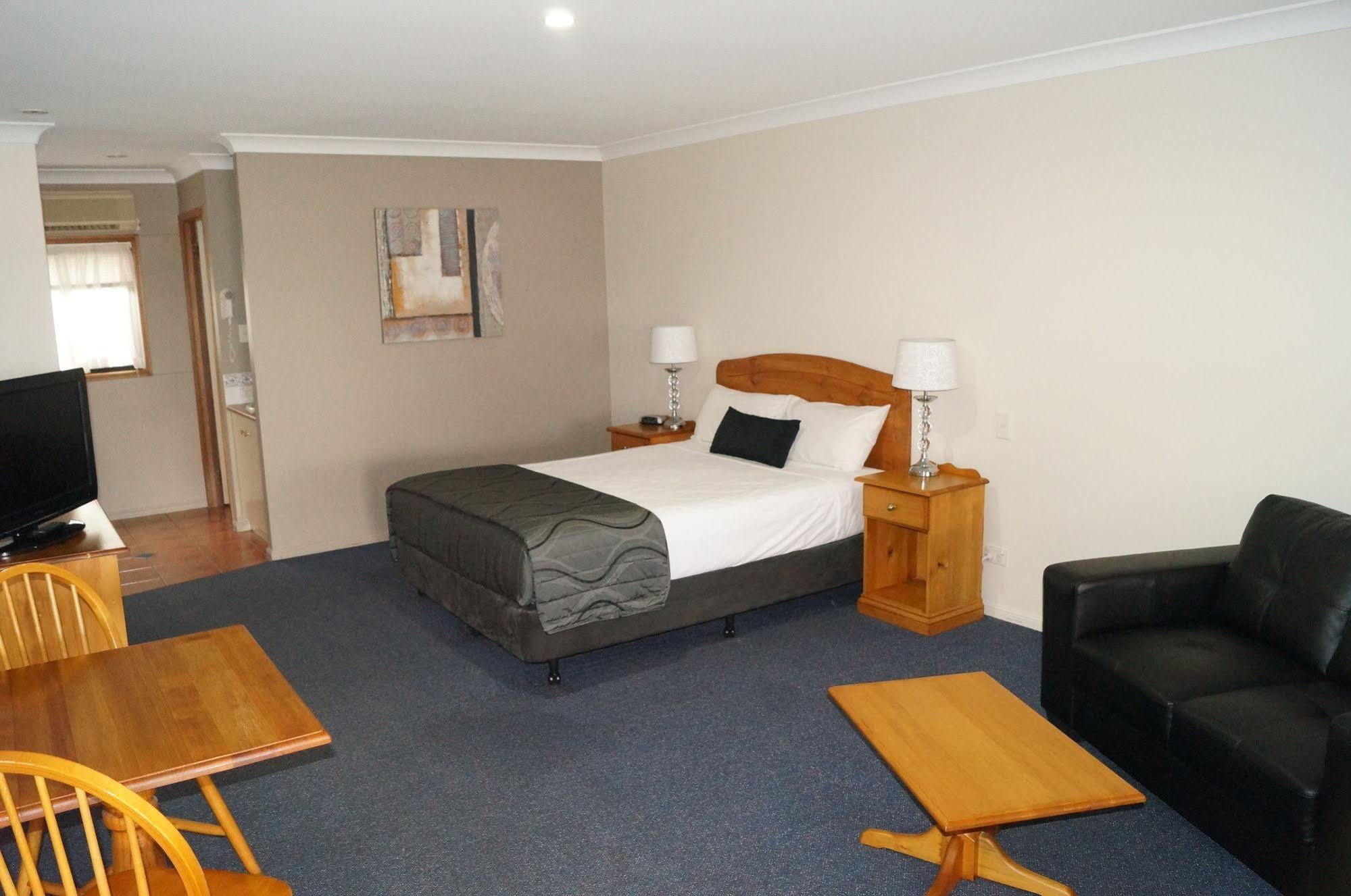 Asters On James Motor Inn Toowoomba Exterior foto